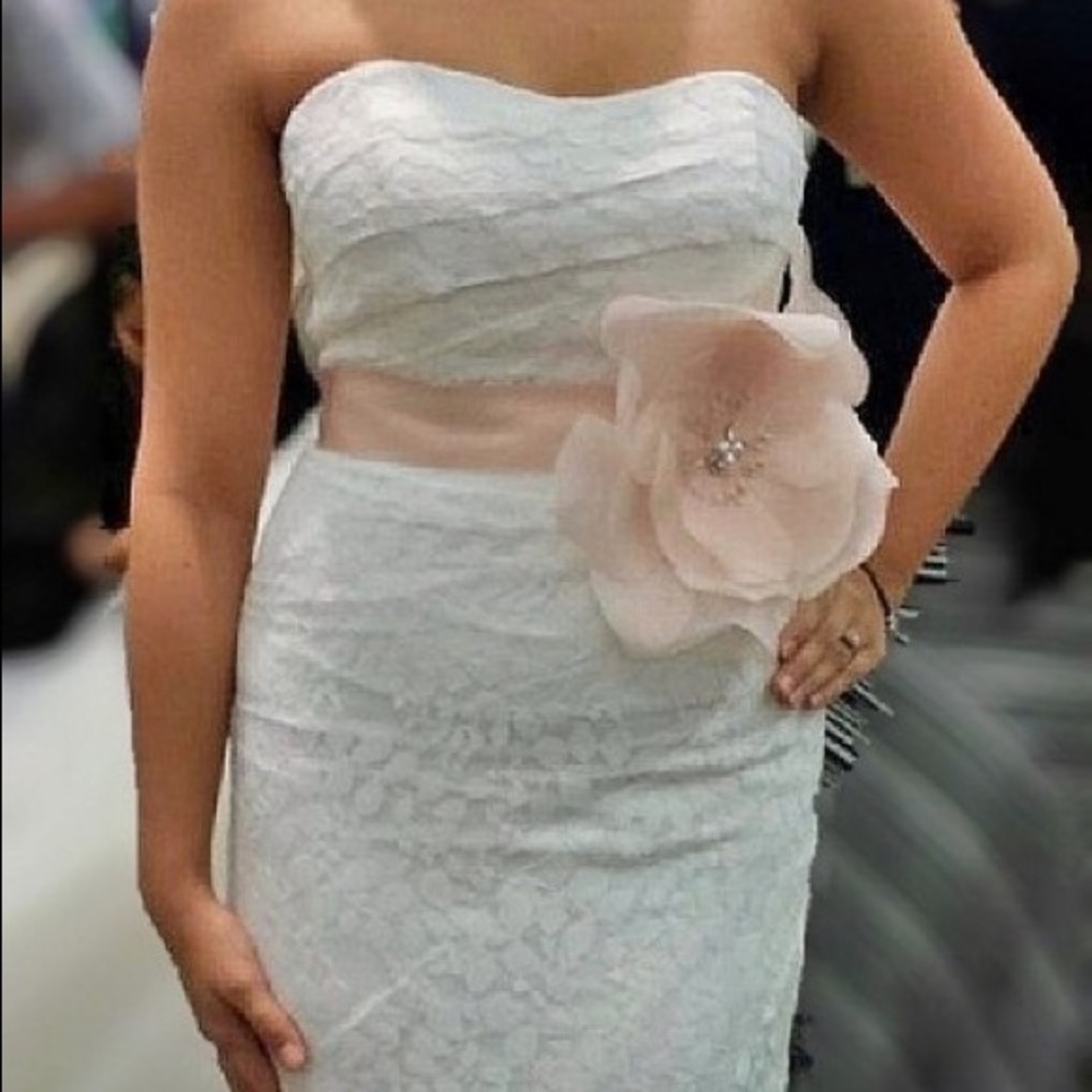 Vera Wang sash NWT **PRICE IS FIRM**